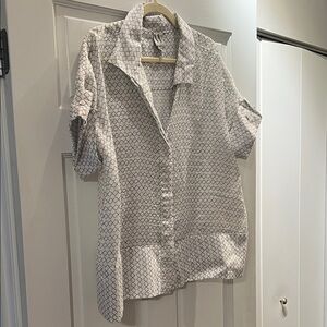 Worthington Geometric Print Button-Down Shirt - Gray and White